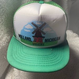 *Vintage* Snap Back Trucker Hat